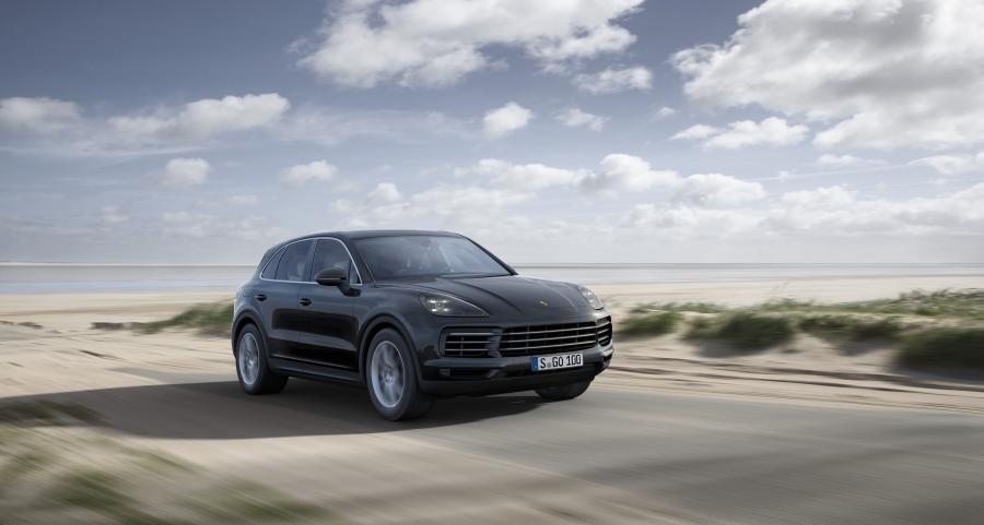  Porsche Cayenne 2017 года  (WW) (фото 2 из 41)